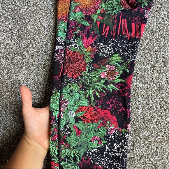 Lululemon Speed Up Tight Full-On Luxtreme 28" - Picture 12 of 14